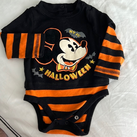 Mickey My 1st Halloween LS Onesie Bundle 9-12M - Picture 2 of 7